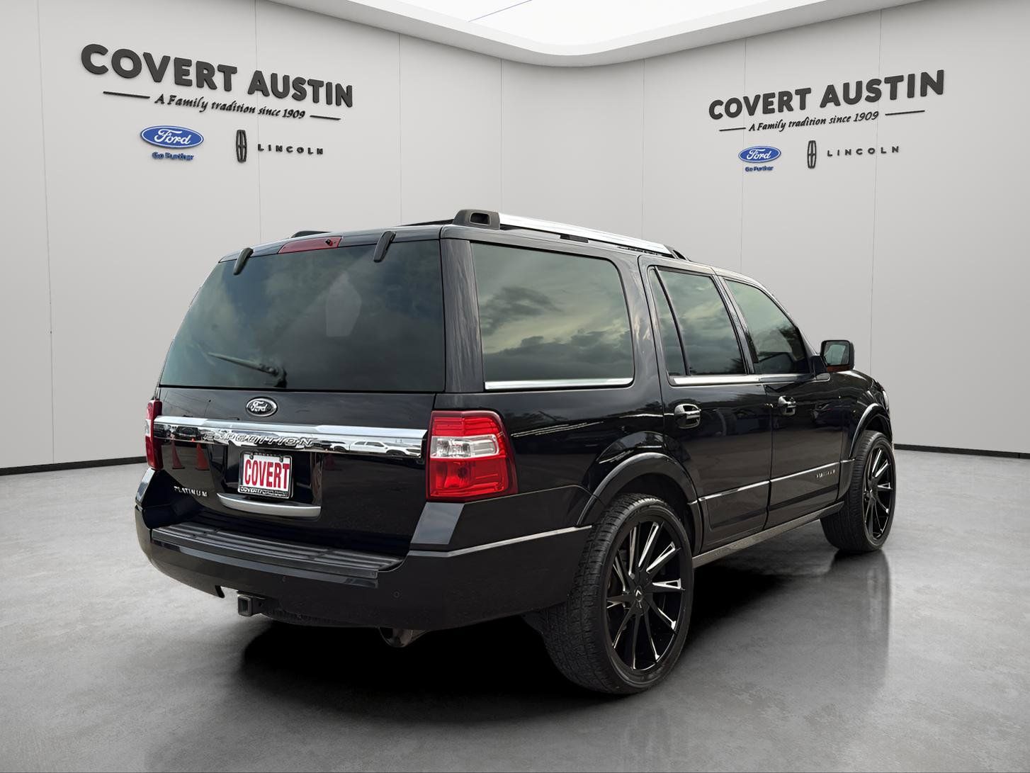 Used Car 2016 Ford Expedition  Platinum For Sale Under $20,000 In Austin, Texas