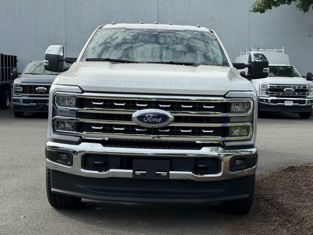 New 2026 Star White Metallic Tri-Coat Ford Lariat image 2