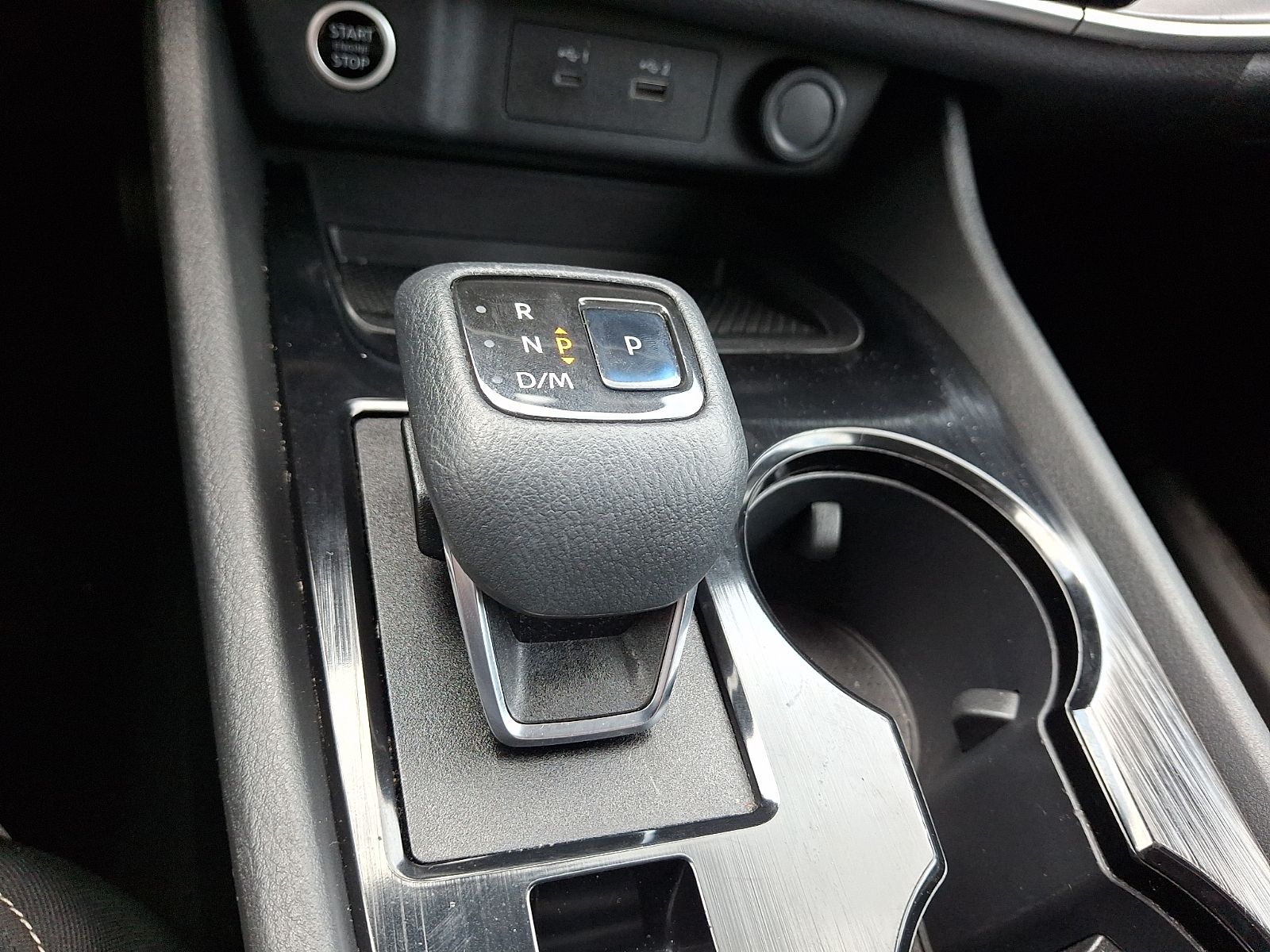 2021 Nissan Rogue SV - Photo 15