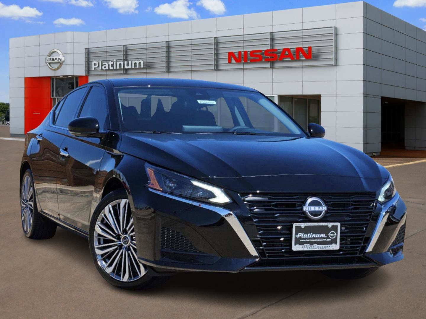 Super Black Clearcoat 2025 Nissan Altima Sedan Front-Wheel Drive Continuously Variable Transmission