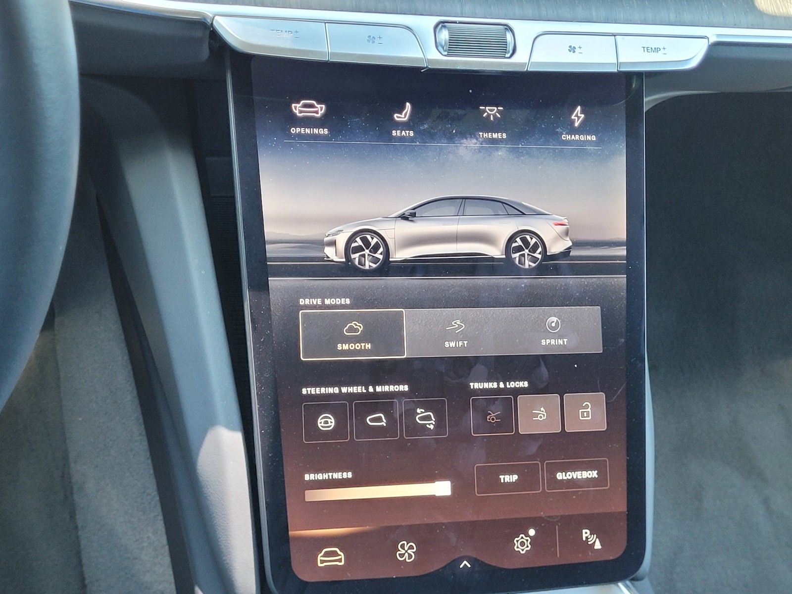 2025 Lucid Air Touring - Photo 24