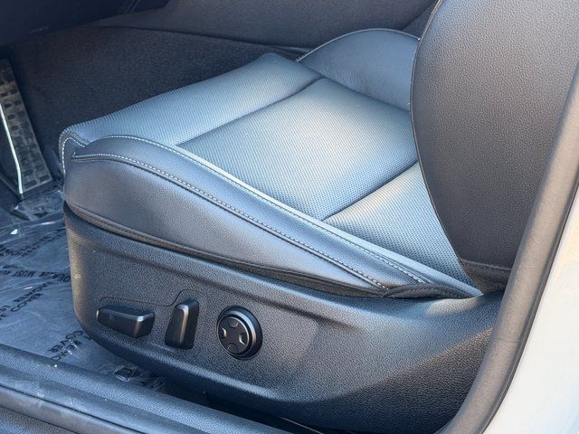 Used 2023 Ceramic White Kia GT-Line image 23