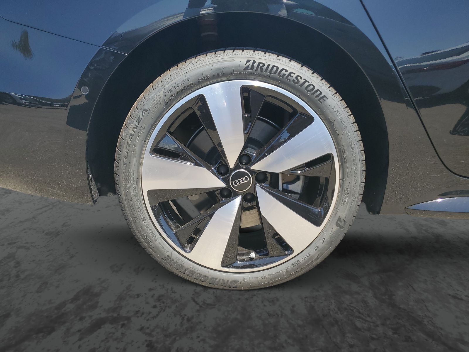 Vehicle photo