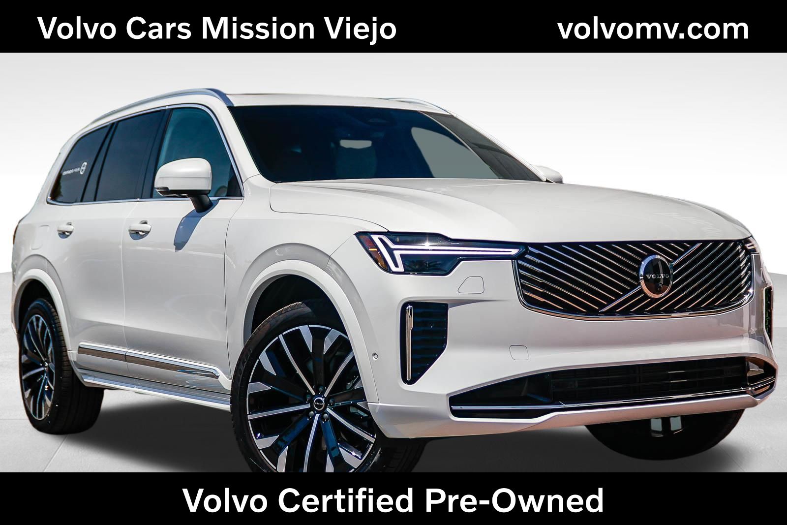 2026 Volvo XC90 B5 Plus
