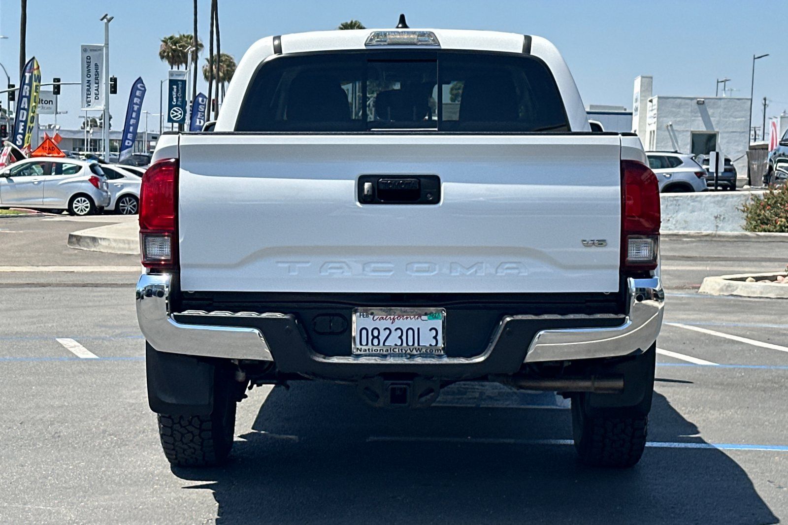View vehicle photo 5