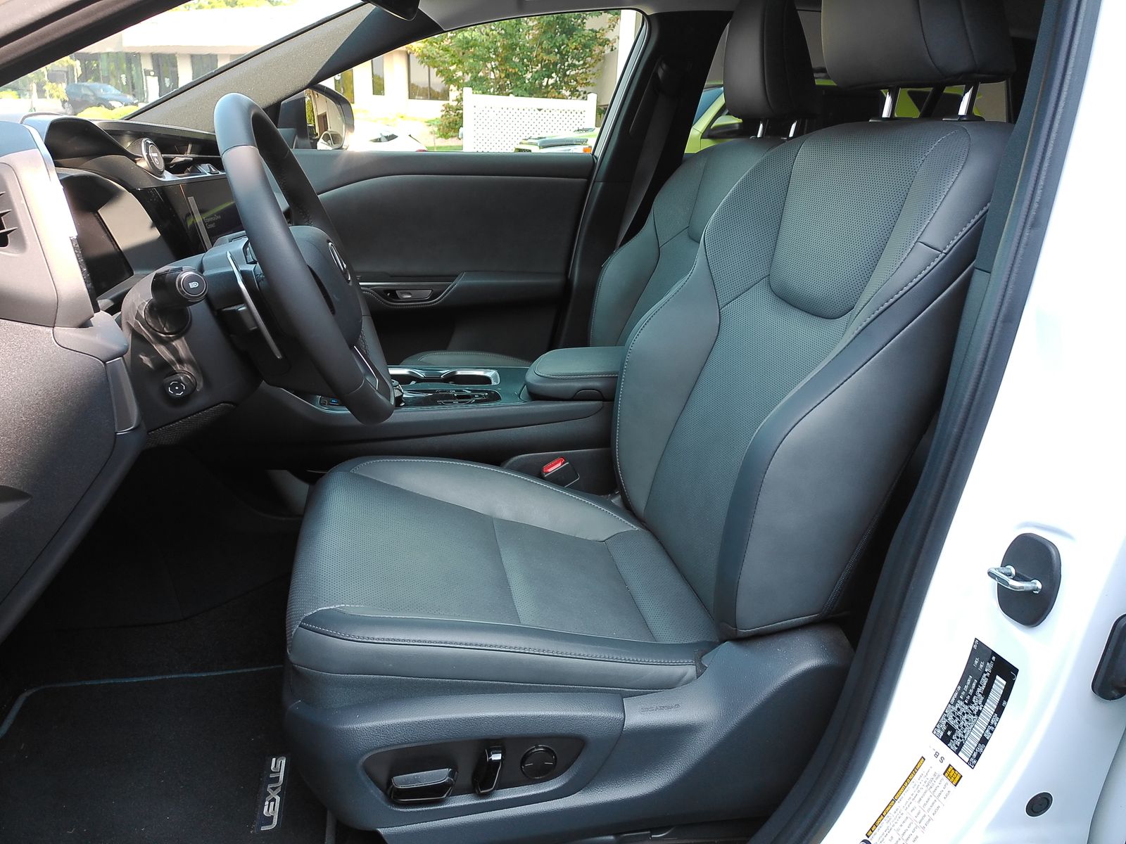 Used 2024 White Lexus 300e Premium image 10