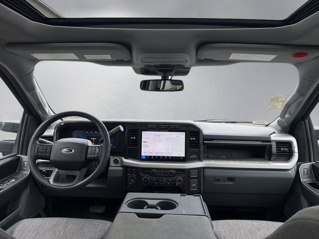 Used 2023 Black Ford XLT image 3