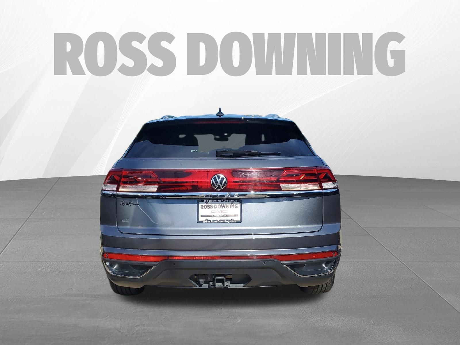 2025 Volkswagen Atlas Cross Sport 2.0T SE w/Technology - 4