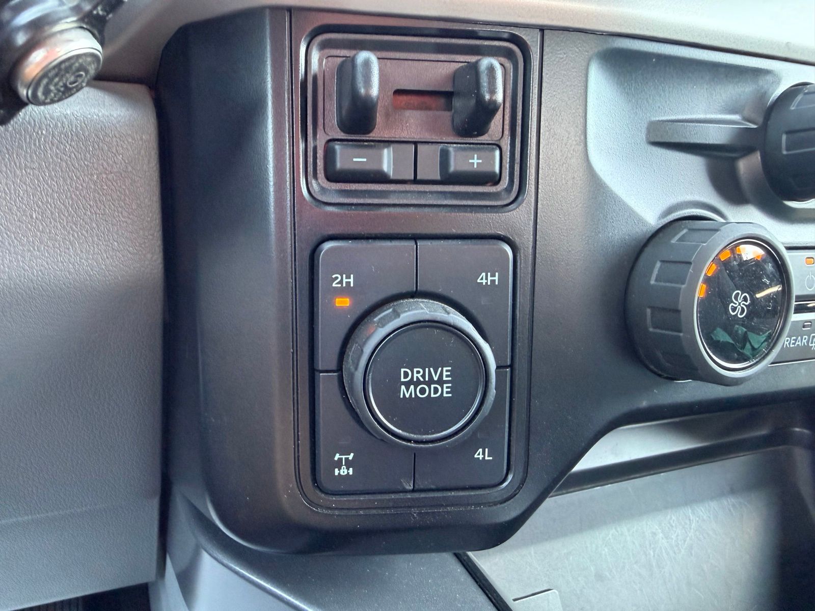 2024 Ford F-250SD image 22