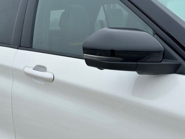 New 2026 Star White Metallic Tri-Coat Ford Tremor image 12