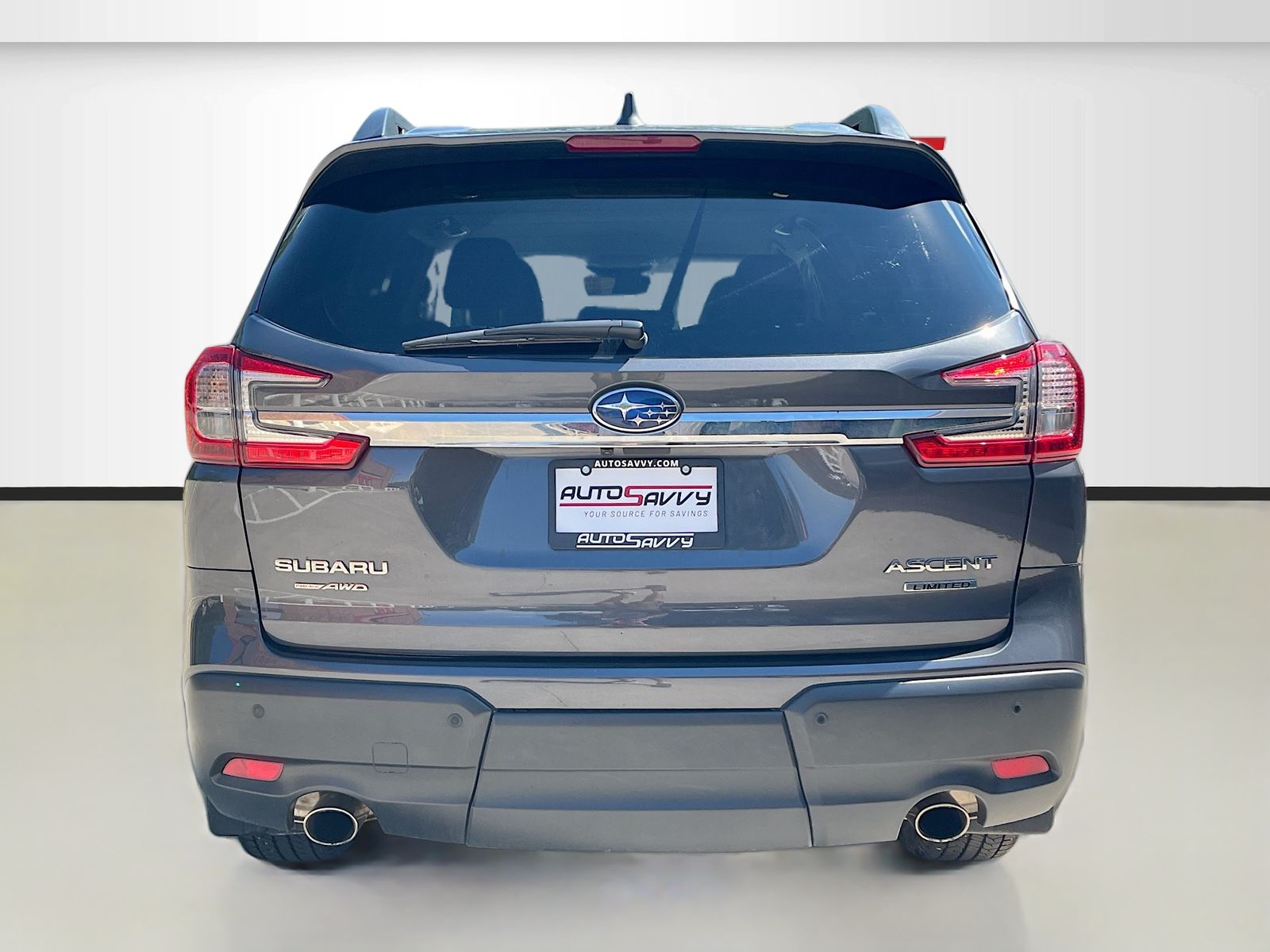 Used 2023 Gray Subaru Limited image 6