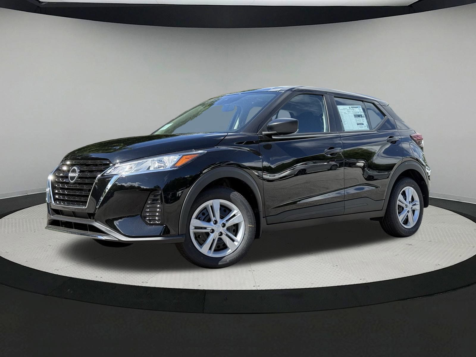 2025 Nissan KICKS PLAY Base