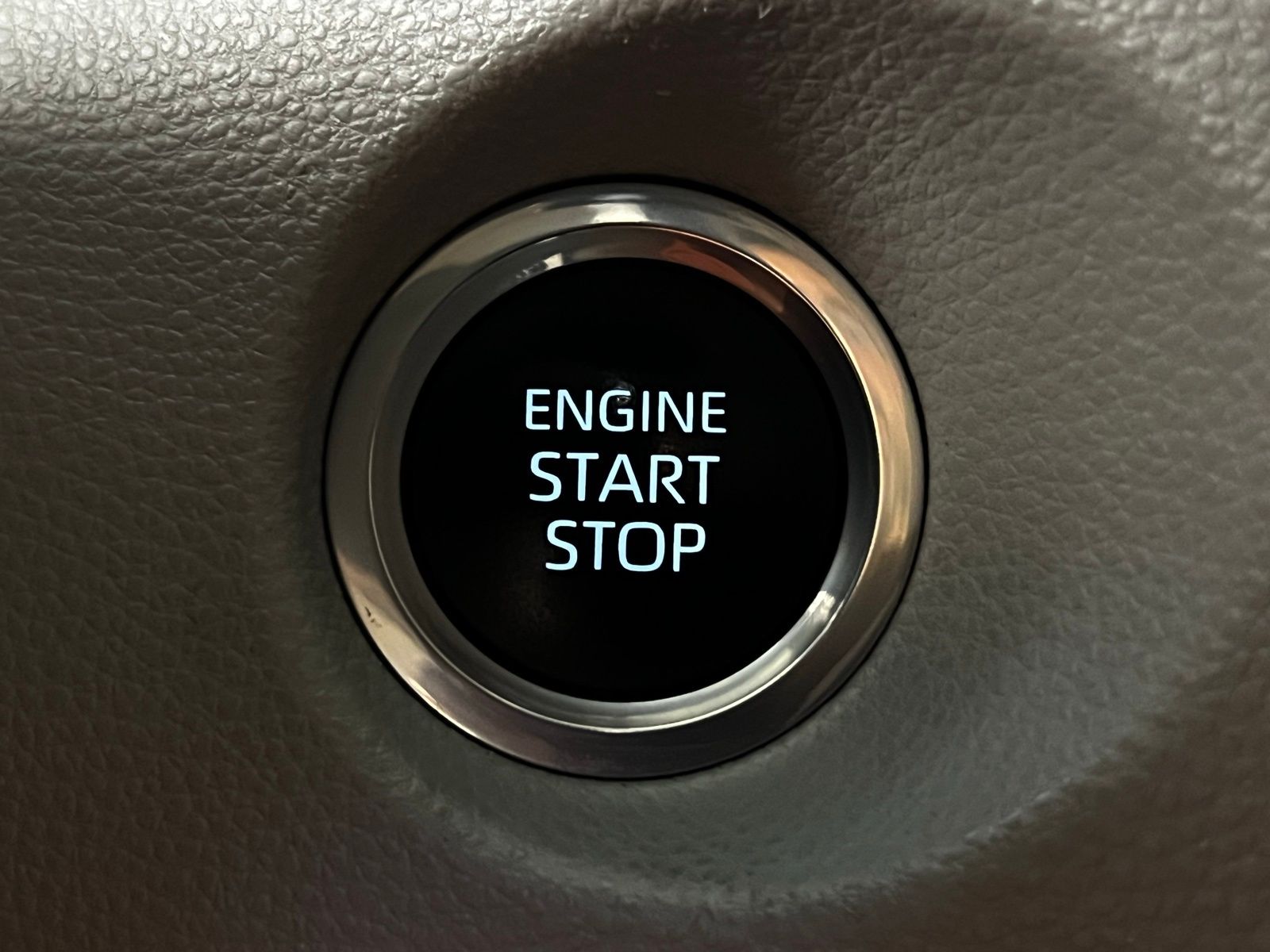 Thumbnail: 2023 Toyota Corolla Cross - 18