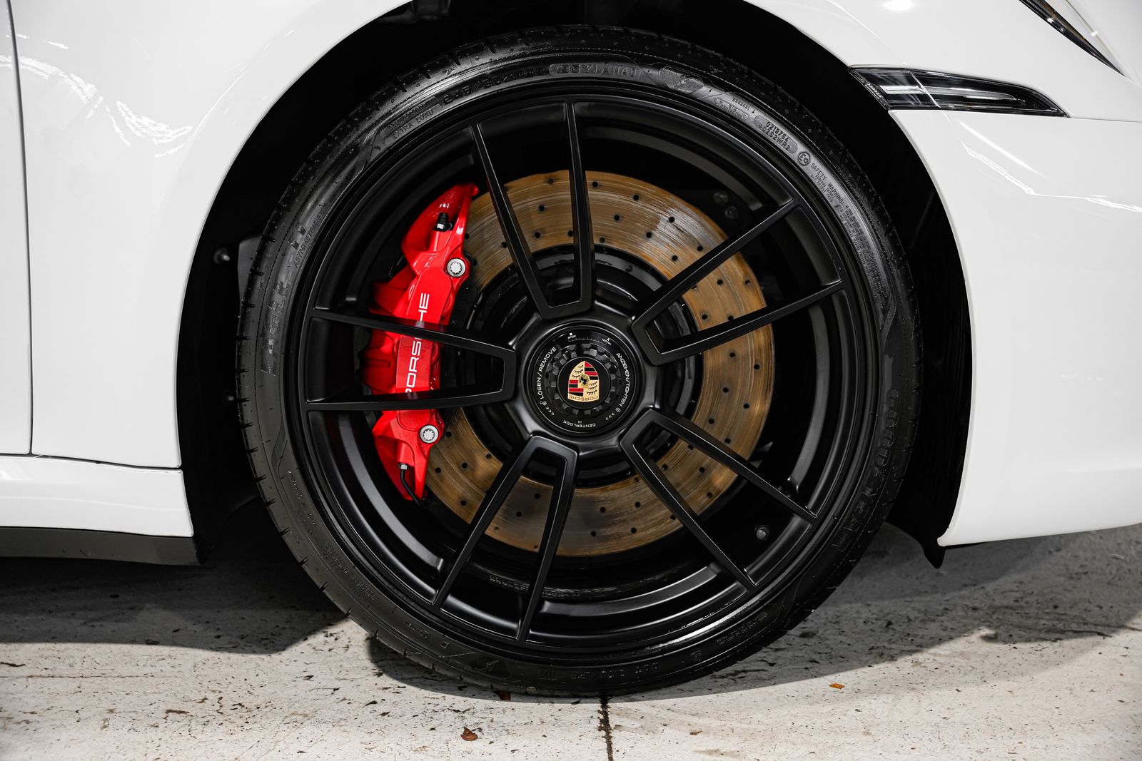 2022 Porsche 911 Carrera GTS — photo 49