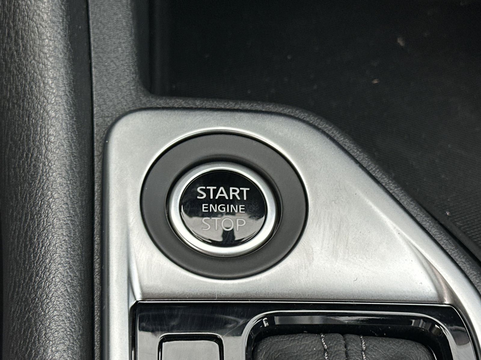 2025 Nissan Sentra SV photo 6
