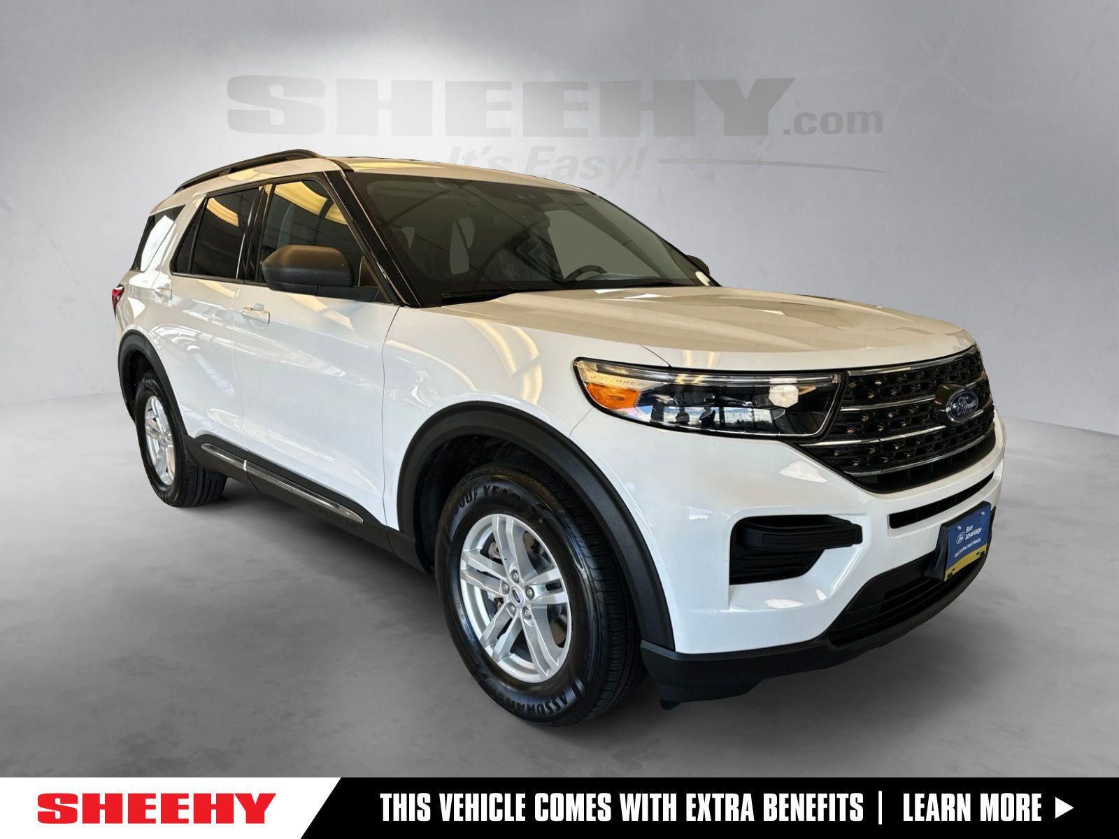 Oxford White 2022 Ford Explorer SUV / Crossover All-Wheel Drive Automatic