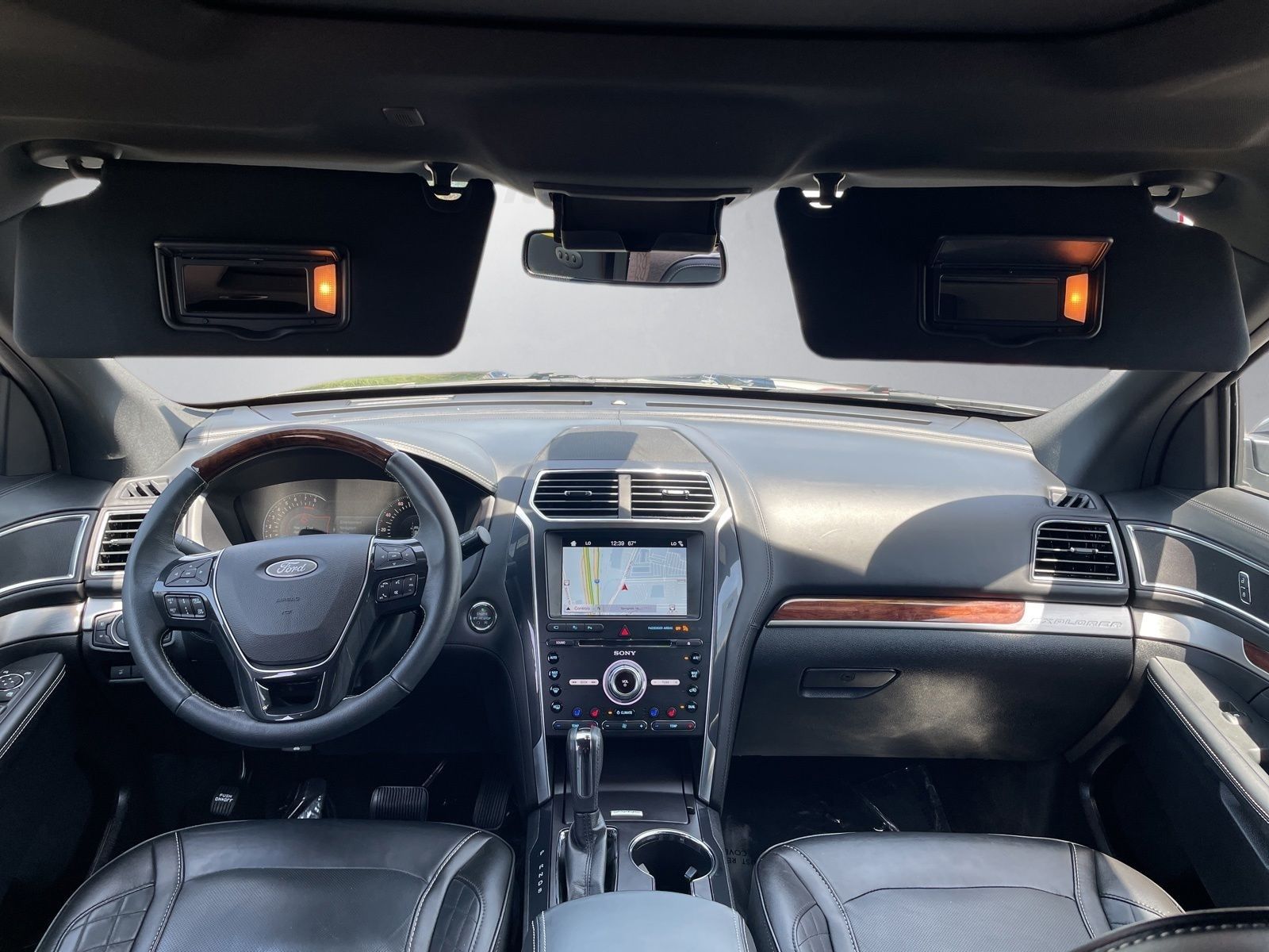 Certified Used 2018 Magnetic Ford Platinum image 3