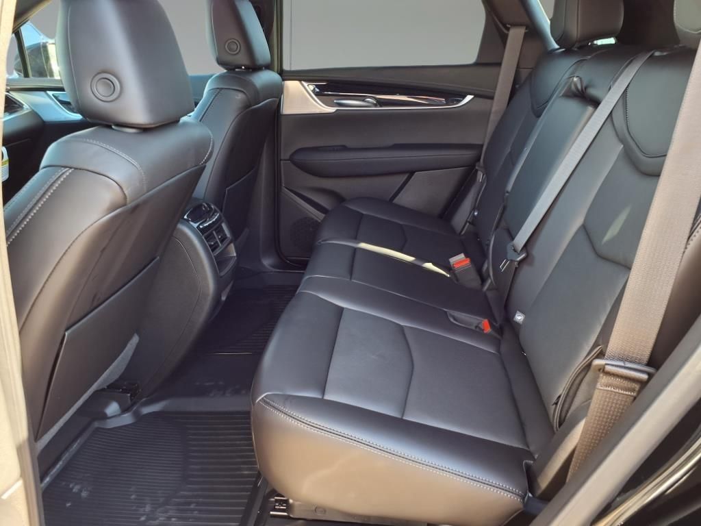 2025 Cadillac XT5 Premium Luxury Black at Toyota of Victoria
