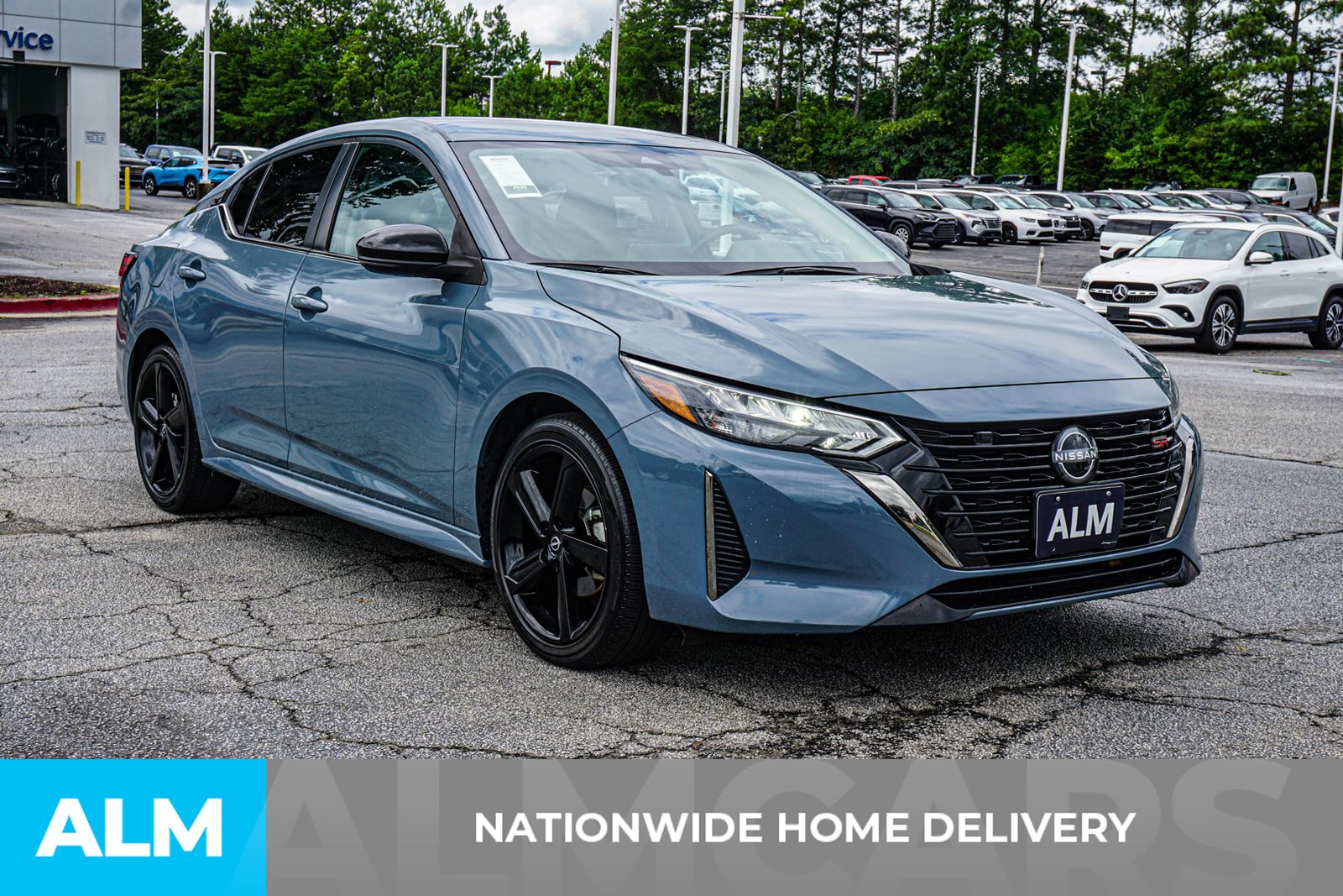 Used 2024 Gray Nissan SR image 5