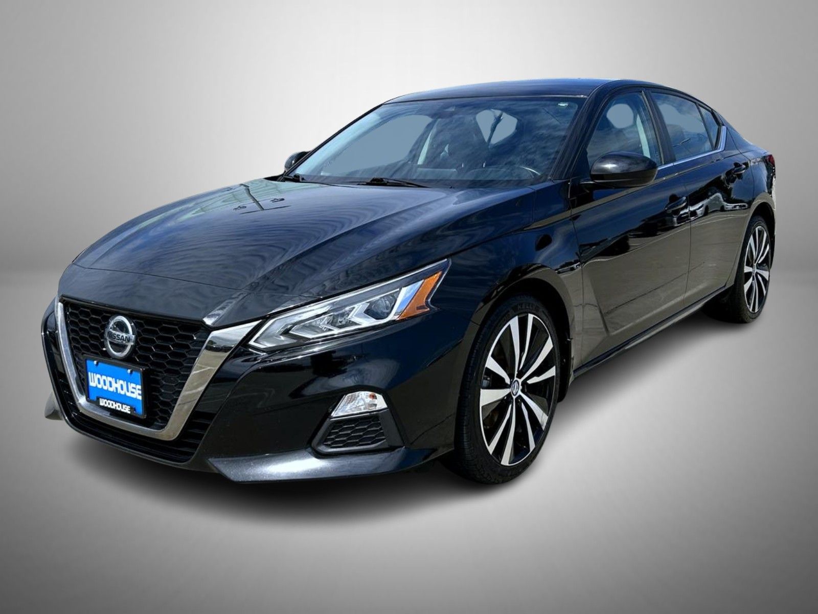 Super Black Clearcoat 2021 Nissan Altima Sedan All-Wheel Drive Continuously Variable Transmission