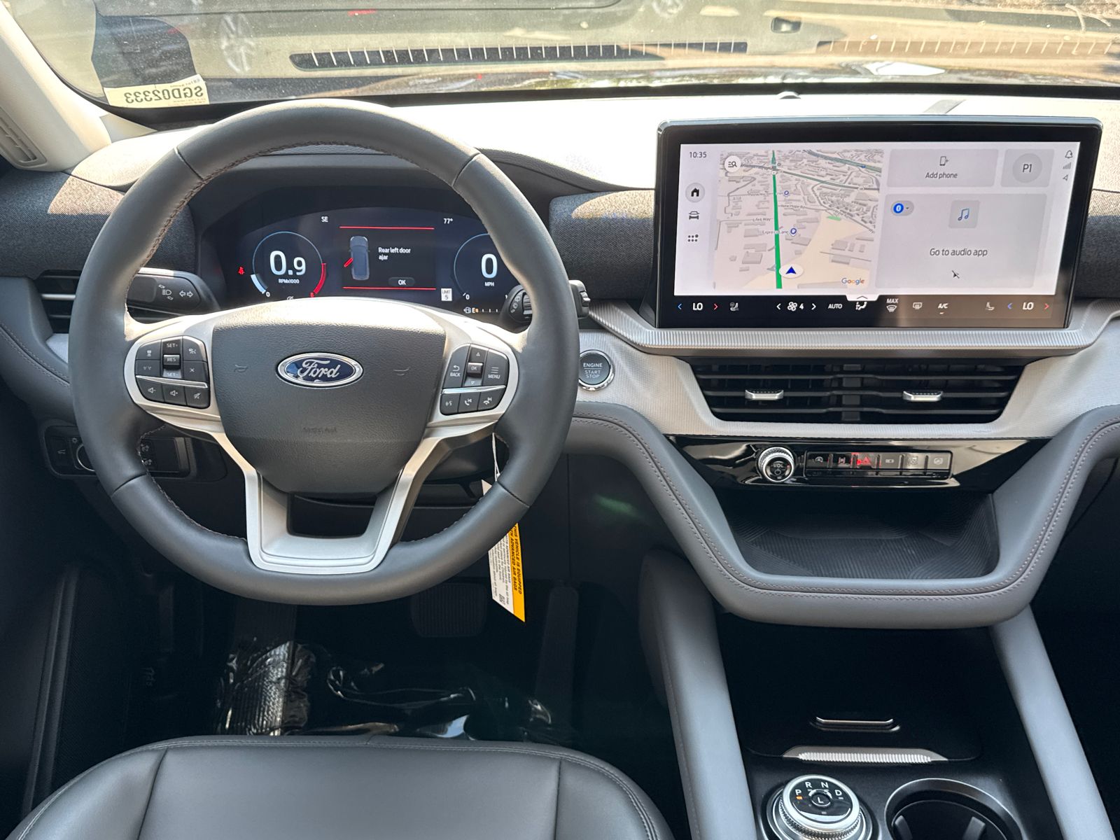 2025 Ford Explorer photo 23