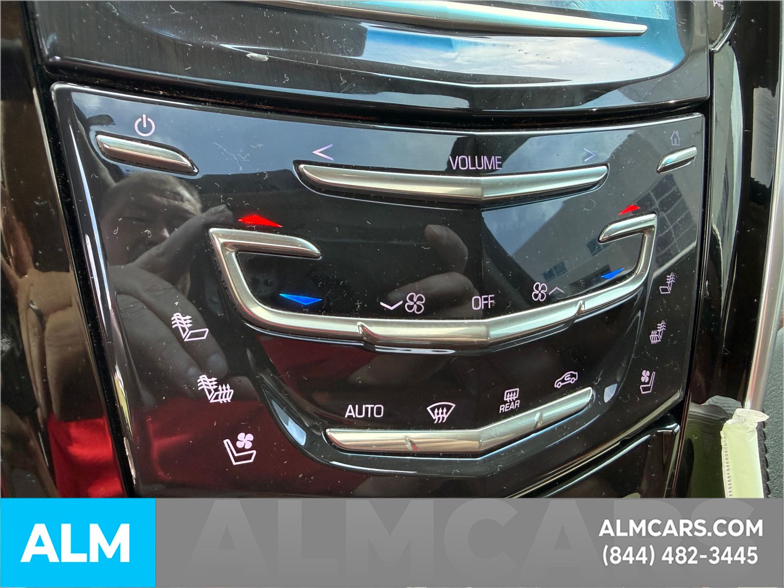 Used 2020 White Cadillac Luxury image 18
