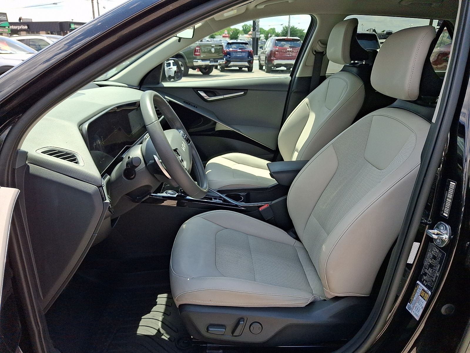 Used 2023 Kia Niro SUV