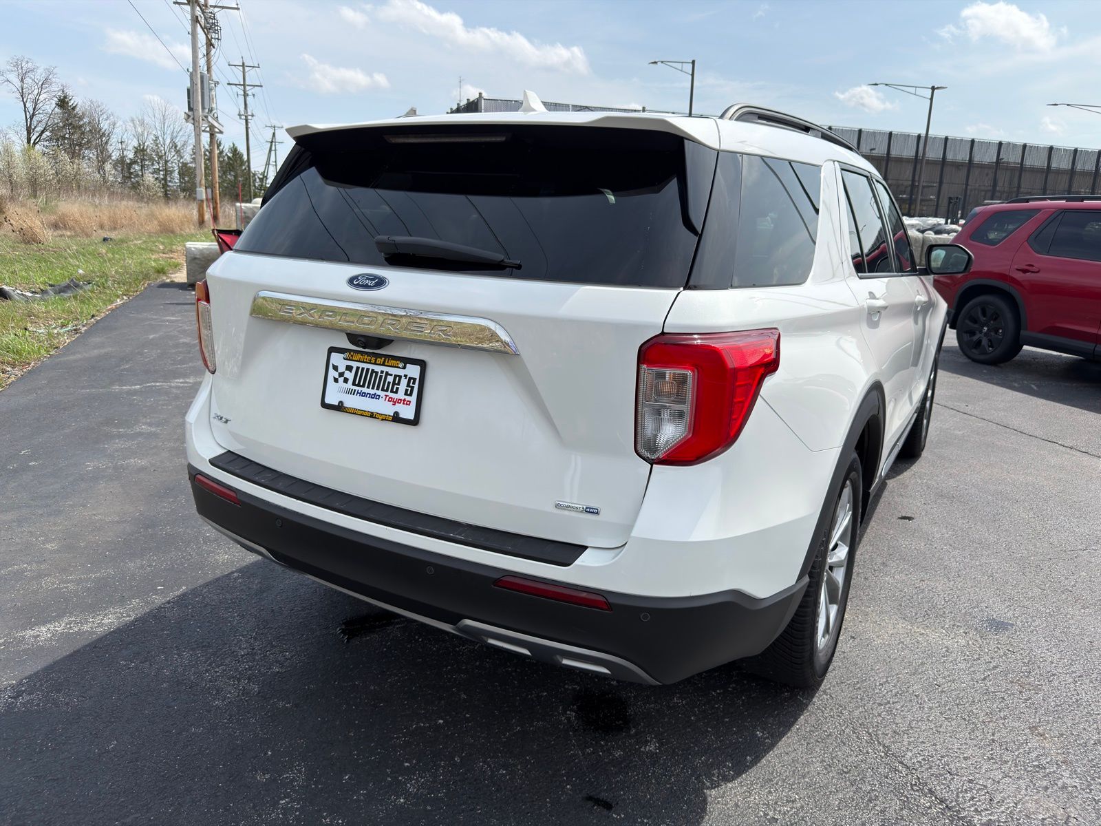 View vehicle photo 7