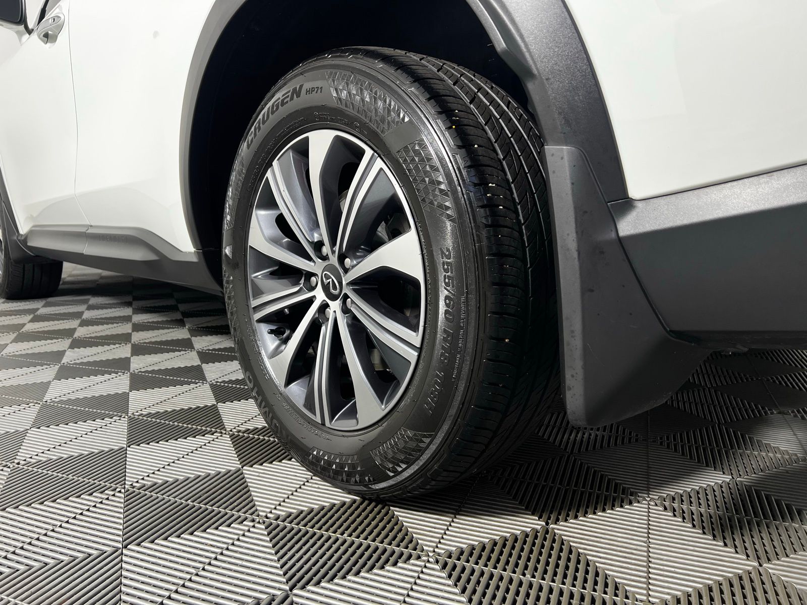 Thumbnail: 2024 INFINITI QX60 - 23