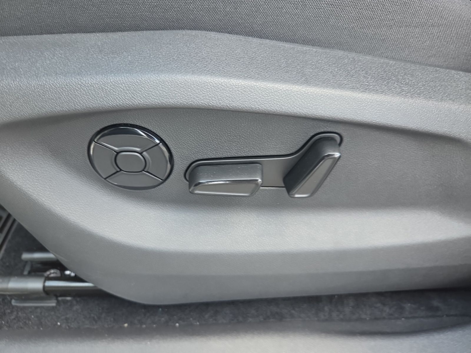 new 2026 Volkswagen Tiguan car, priced at $38,673