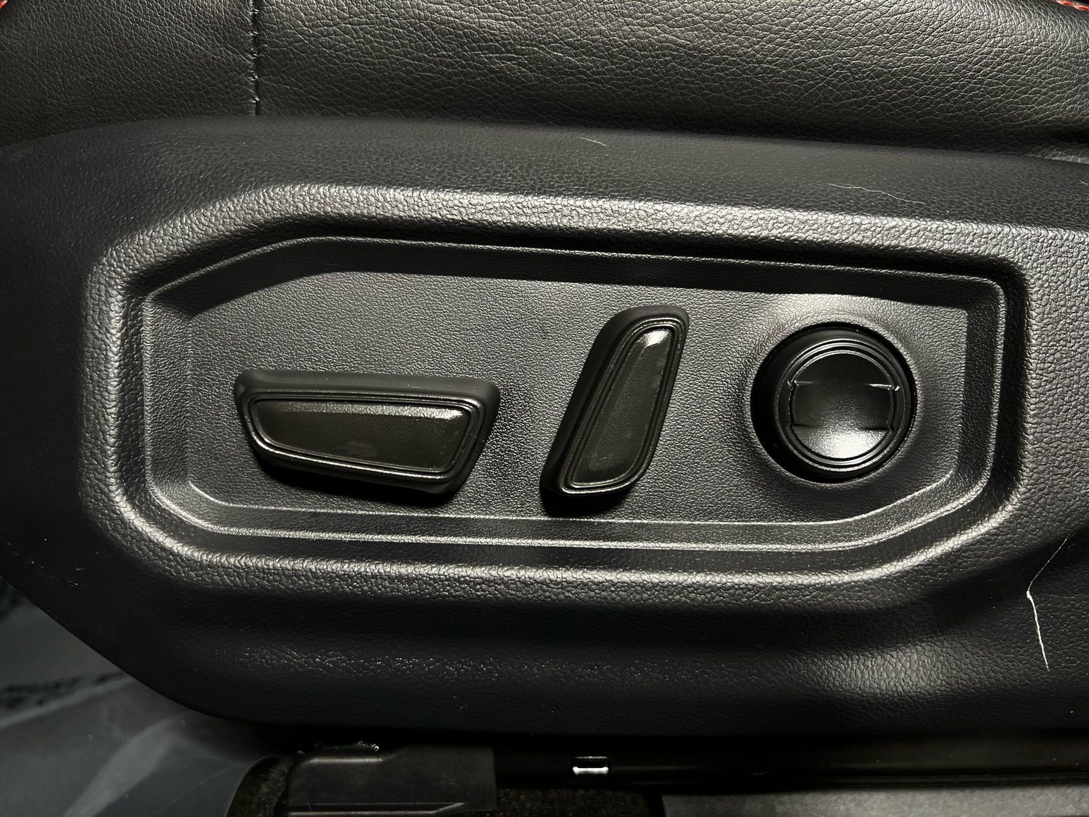 Thumbnail: 2023 Toyota Sequoia - 15