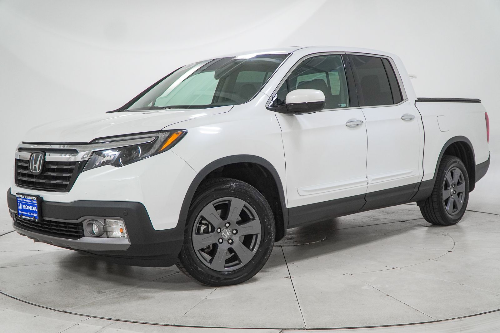 Platinum White Pearl 2020 Honda Ridgeline RTL-E AWD Pickup Truck All-Wheel Drive 9-Speed Automatic