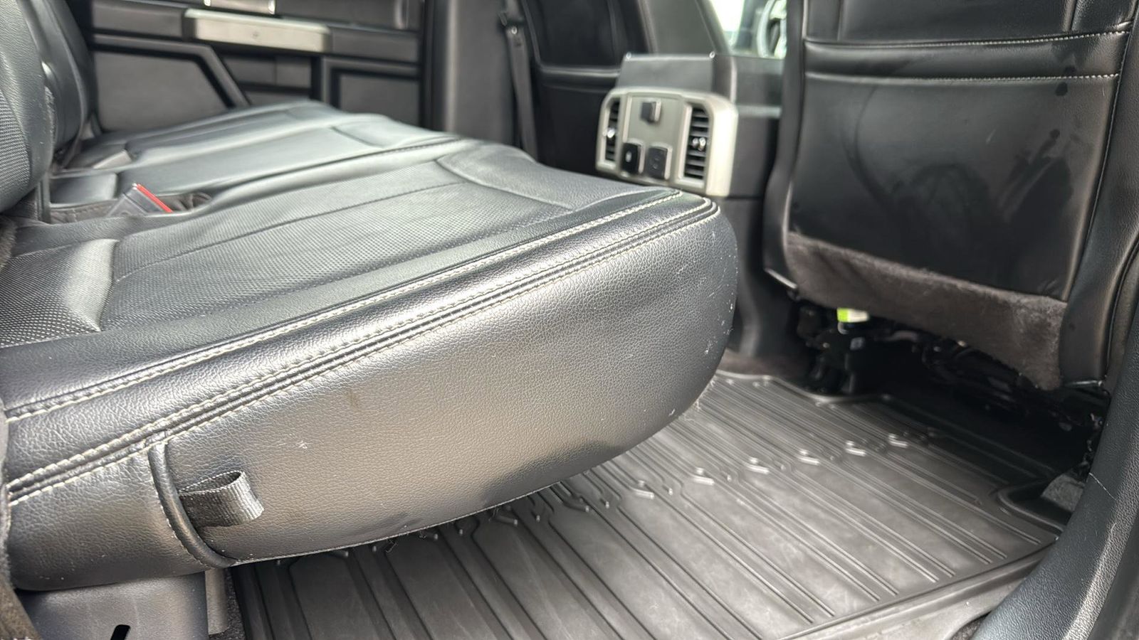 Used Car 2019 Ford F-150  Lariat For Sale Under $35,000 In Austin, Texas