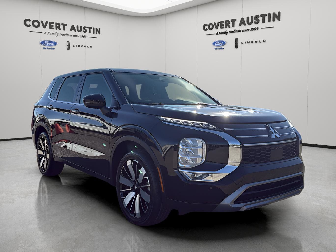 Used Car 2025 Mitsubishi Outlander  Se For Sale Under $30,000 In Austin, Texas