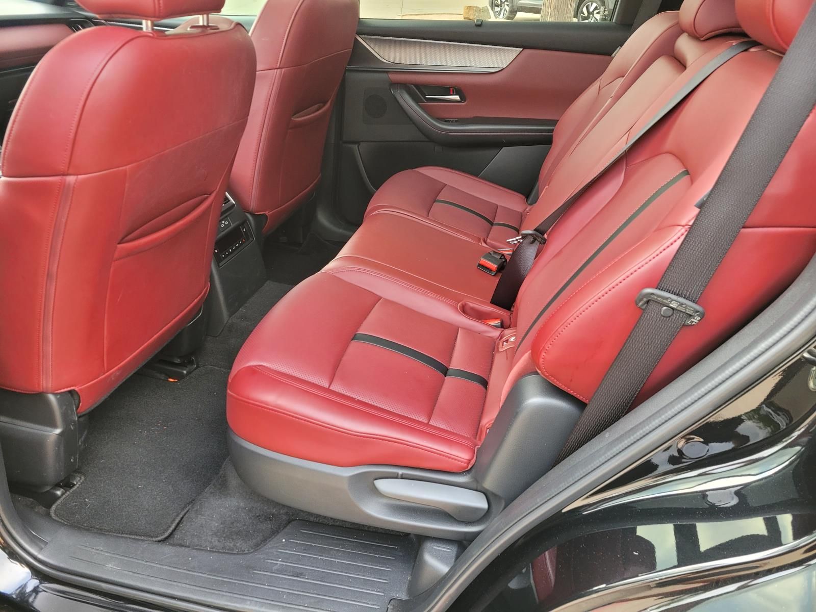 used 2025 Mazda CX-70 car, priced at $37,580
