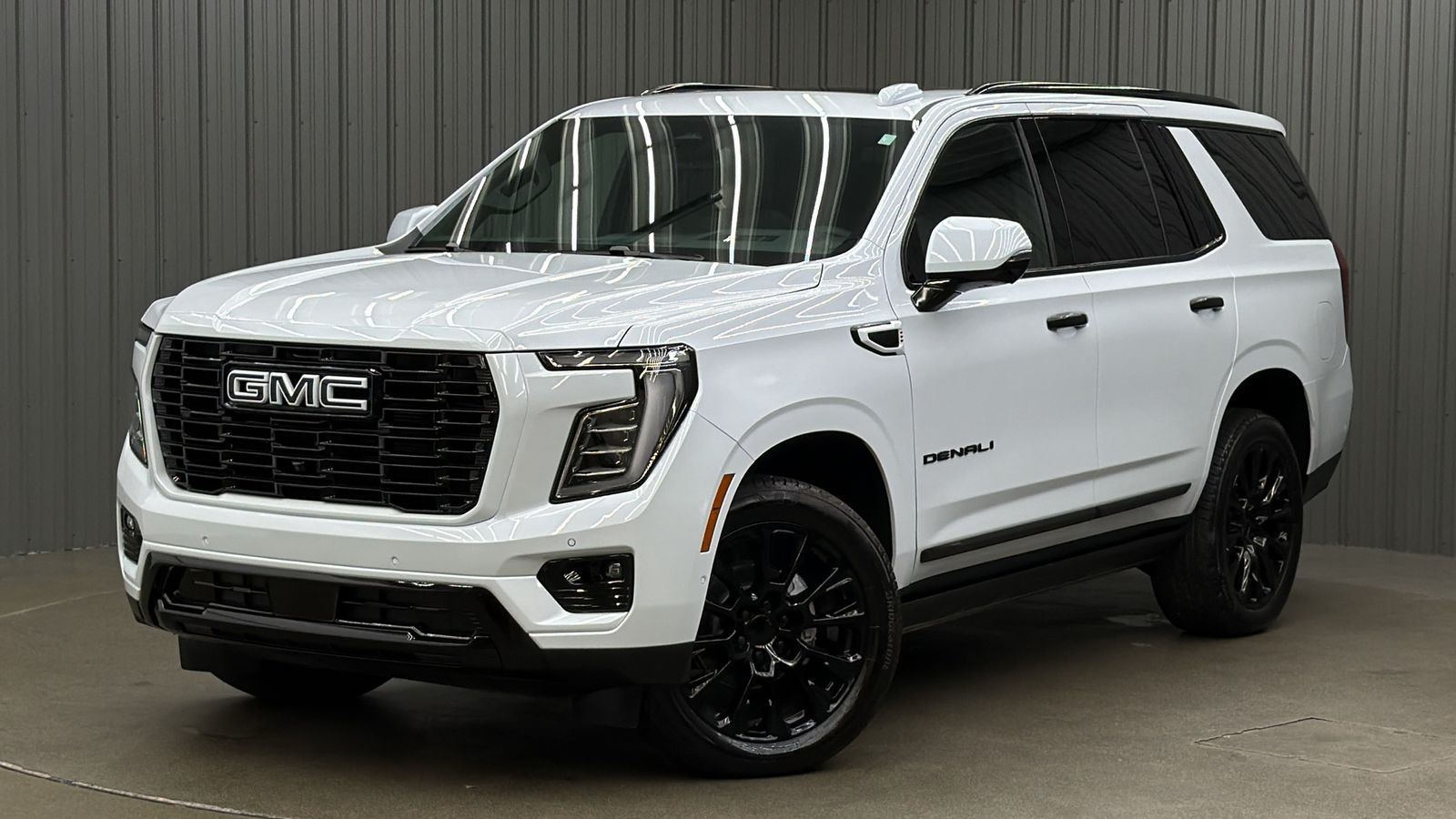 Glacier White Tricoat 2026 GMC Yukon SUV / Crossover Four-Wheel Drive