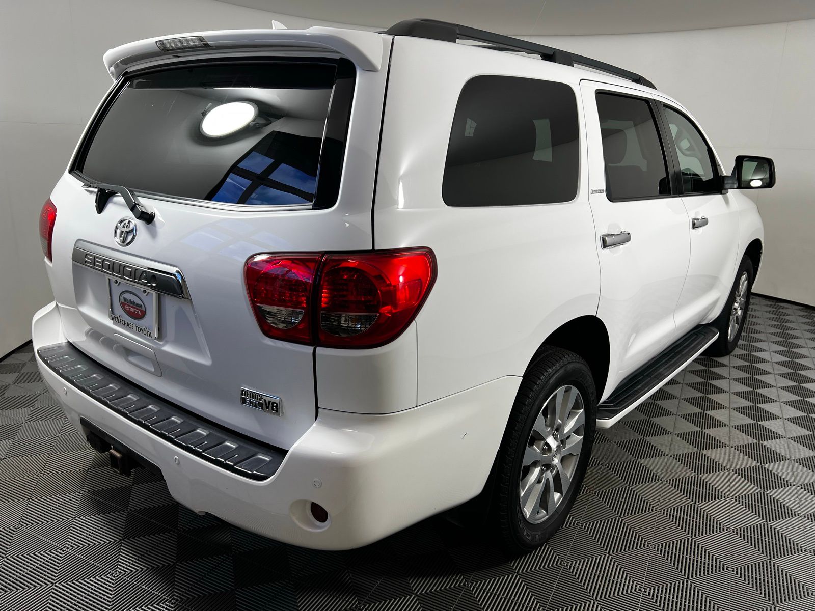 Thumbnail: 2015 Toyota Sequoia - 5