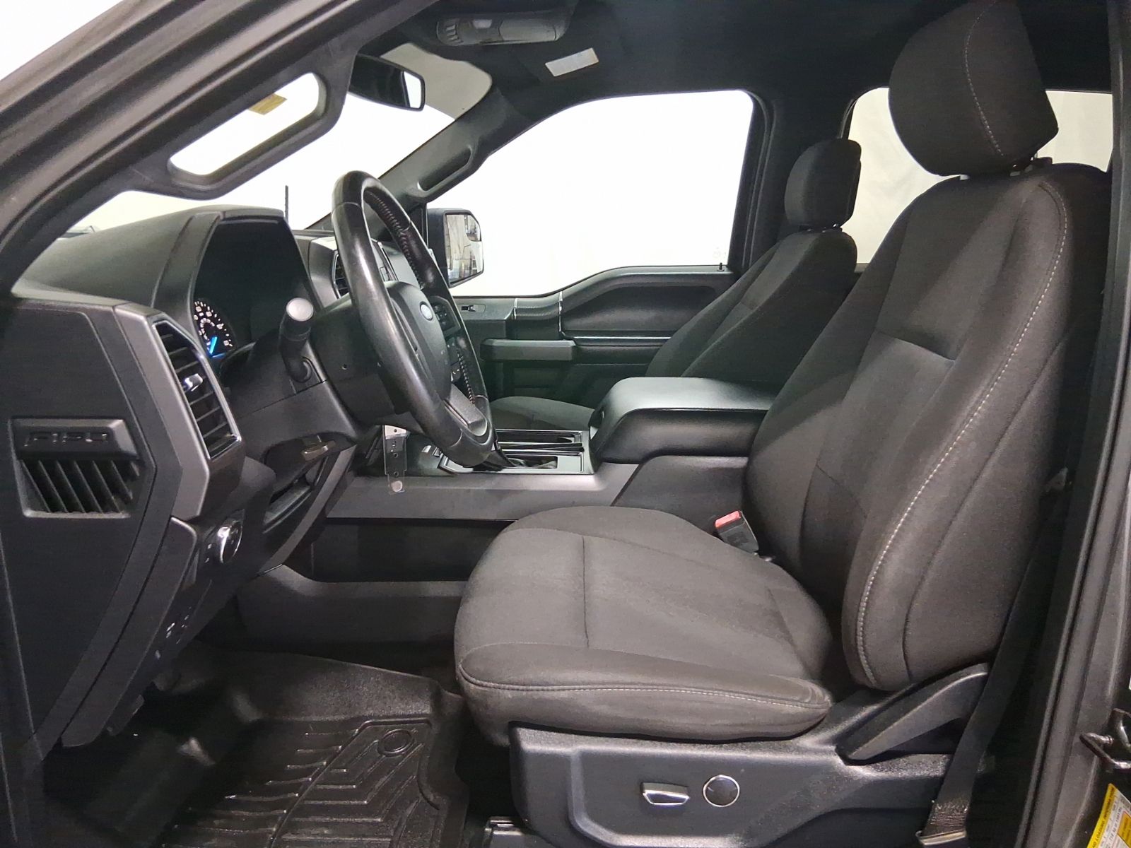 Used Car 2018 Ford F-150  Xlt For Sale Under $20,000 In Austin, Texas