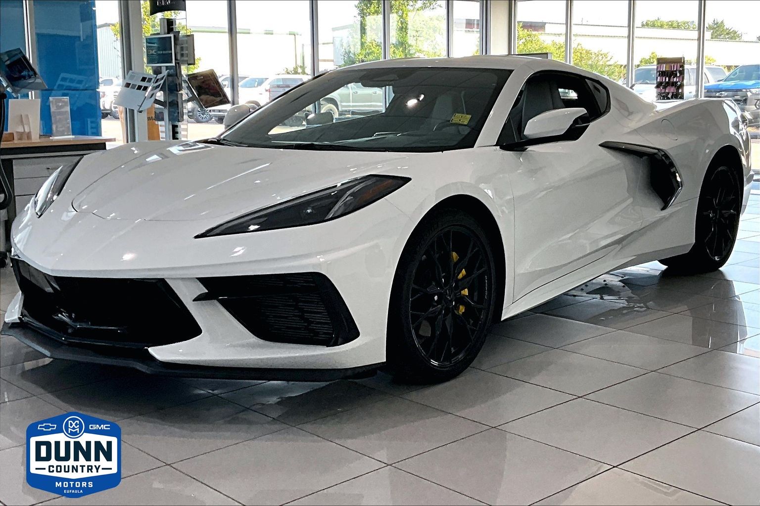 Arctic White 2026 Chevrolet Corvette Coupe Rear-Wheel Drive 8-Speed Dual Clutch