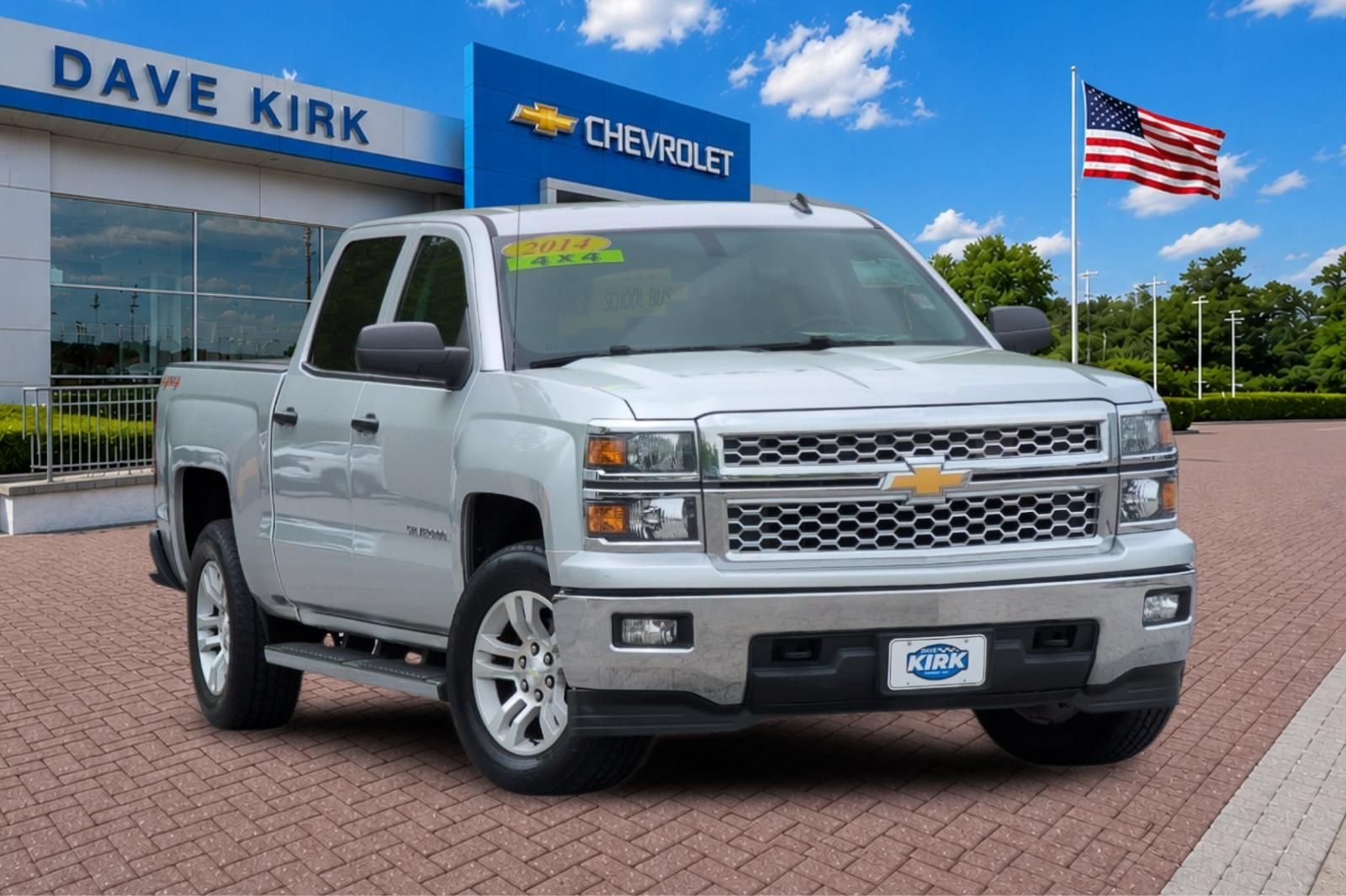 Silver Ice Metallic 2014 Chevrolet Silverado 1500 LT Crew Cab 4WD Pickup Truck Four-Wheel Drive 6-Speed Automatic Overdrive
