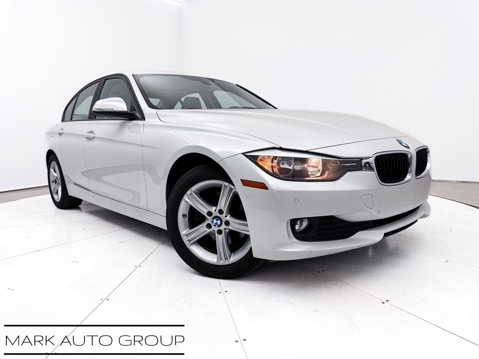 2015 BMW 3 Series 320i