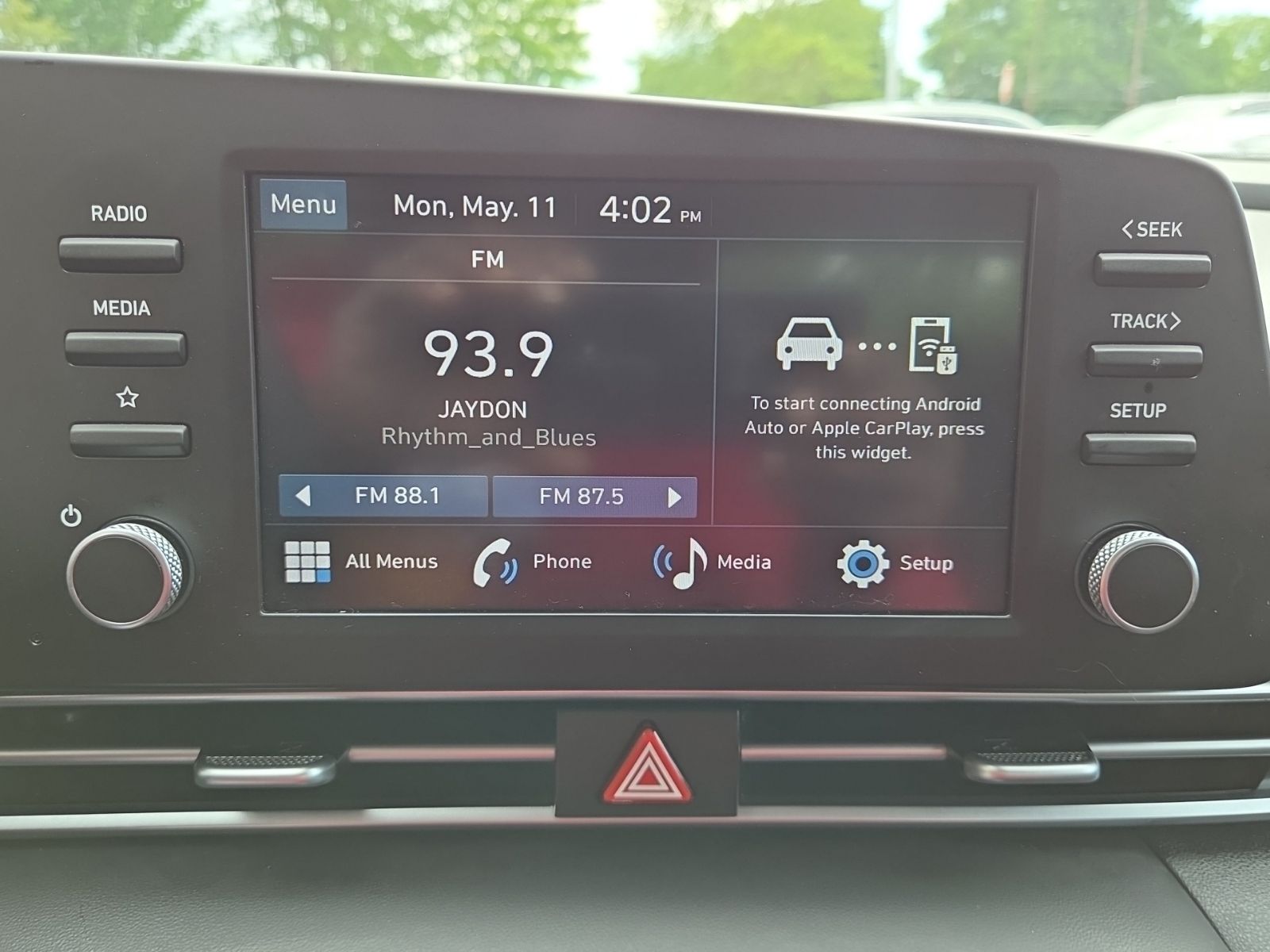 Used 2025 Red Hyundai SE image 12