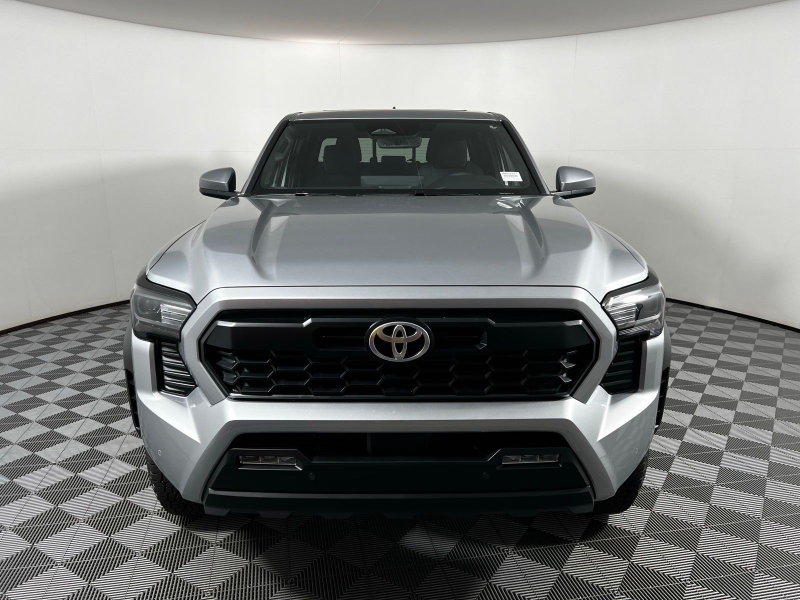 2024 Toyota Tacoma TRD Off-Road 2