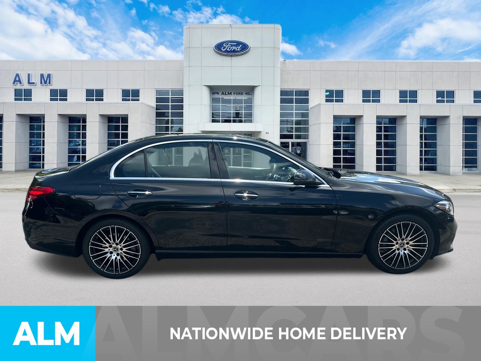 Used 2025 Black Mercedes-Benz C 300 image 4
