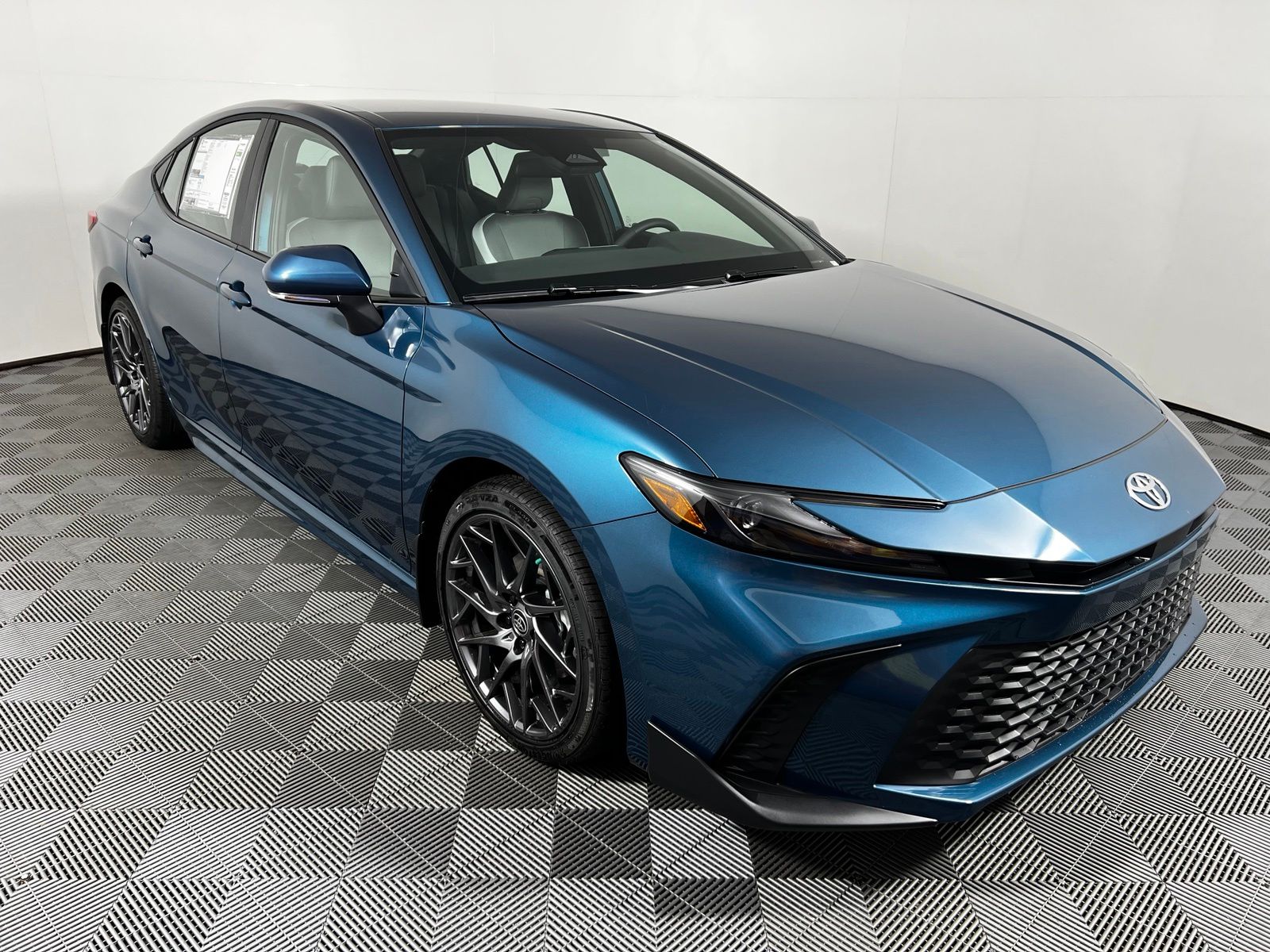 Thumbnail: 2026 Toyota Camry - 3