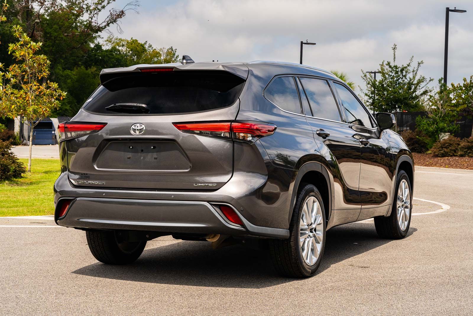 Used 2022 Toyota Highlander SUV