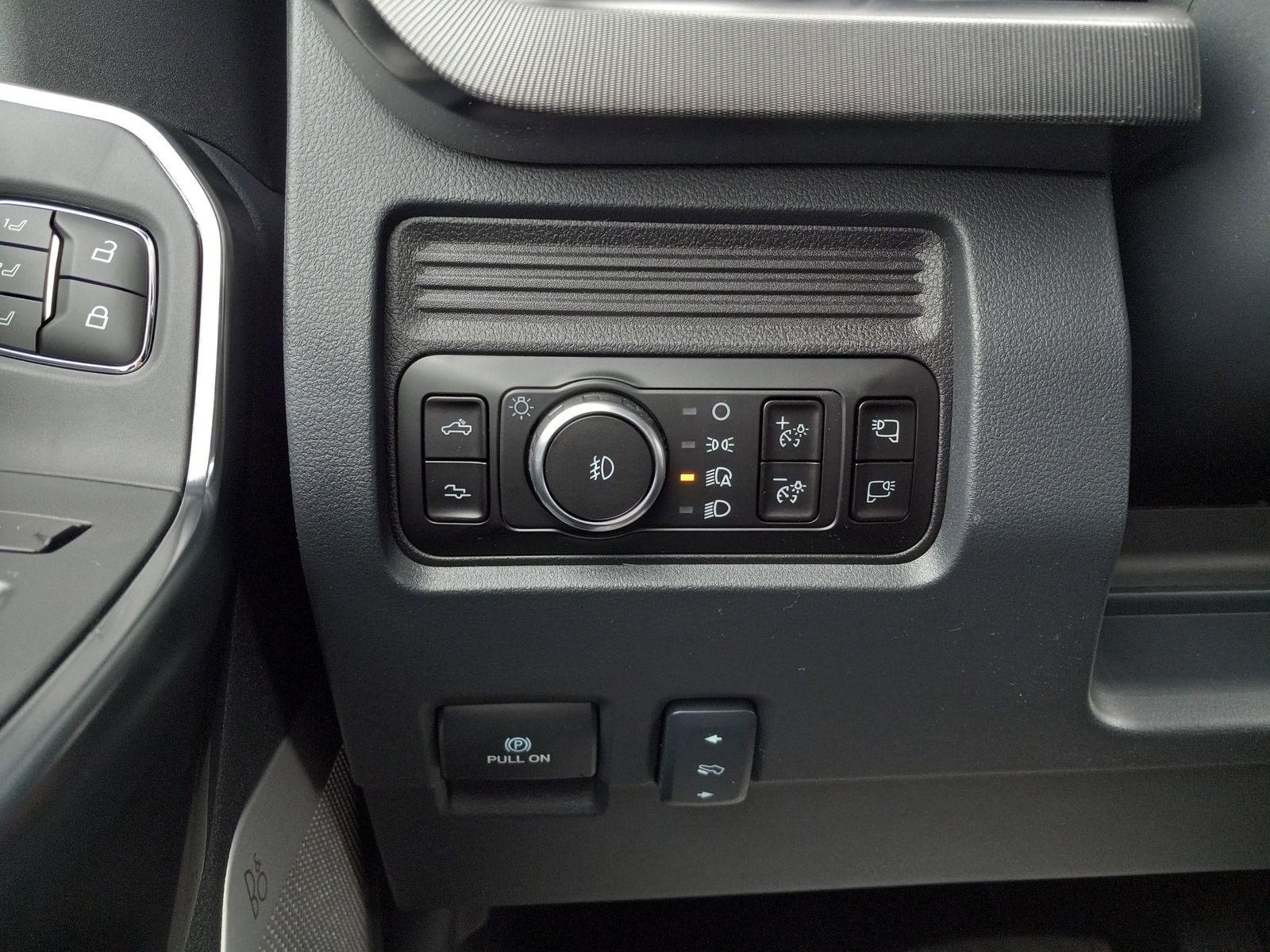 2026 Ford F-250SD image 25