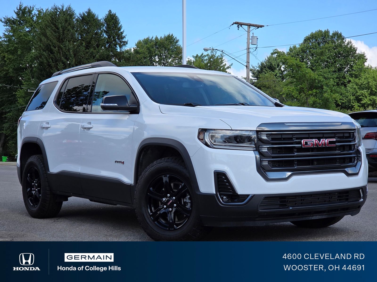 Summit White 2023 GMC Acadia SUV / Crossover Four-Wheel Drive 9-Speed Automatic