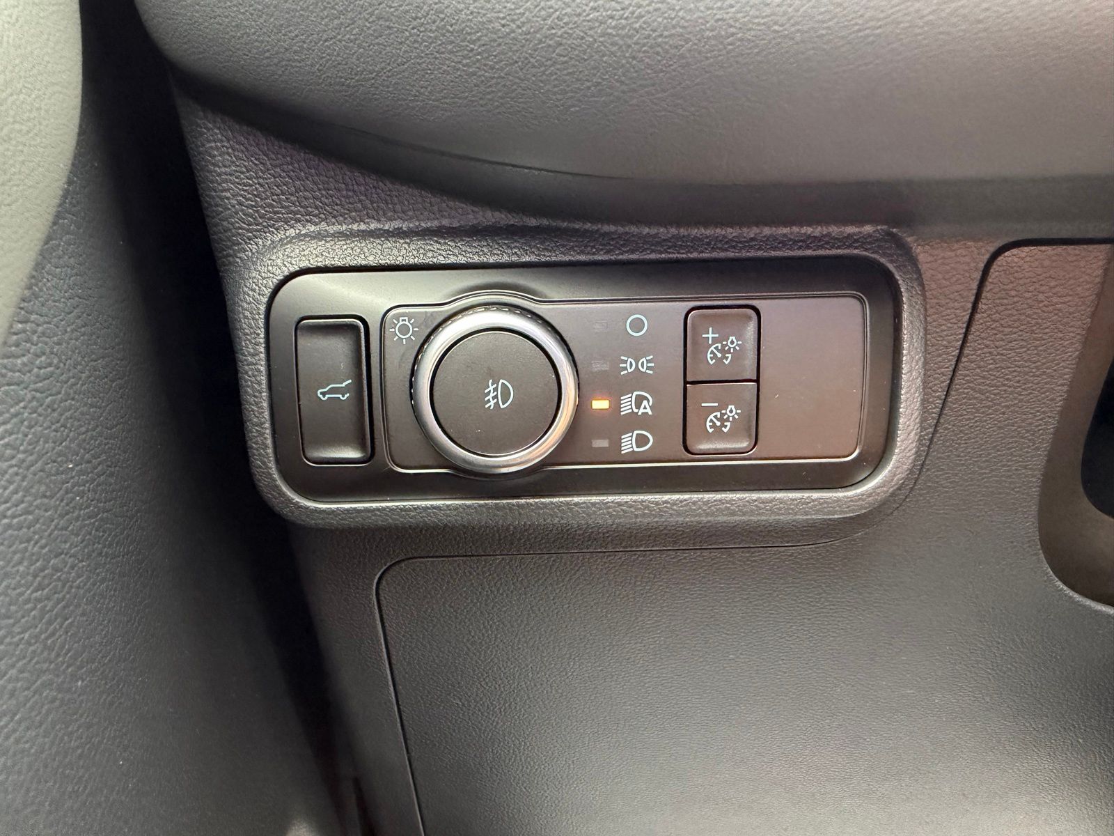 2026 Ford Explorer image 24