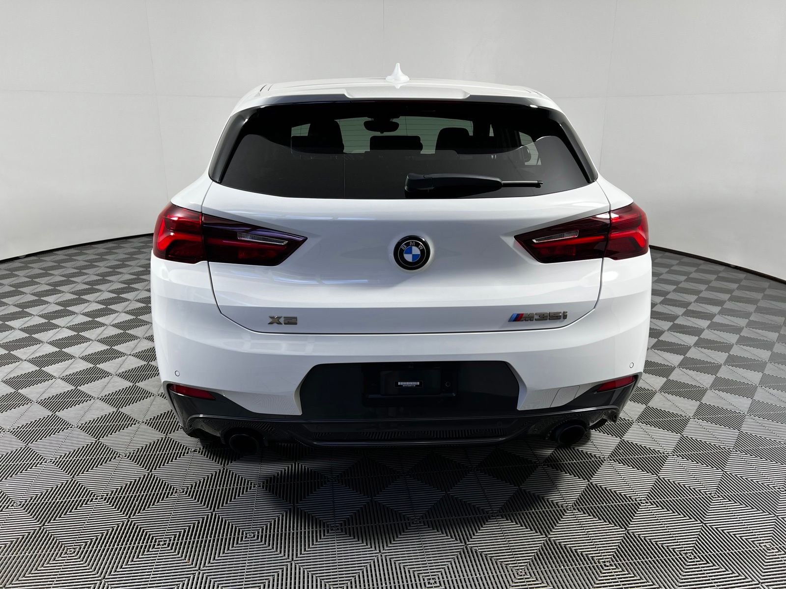 Thumbnail: 2022 BMW X2 - 6